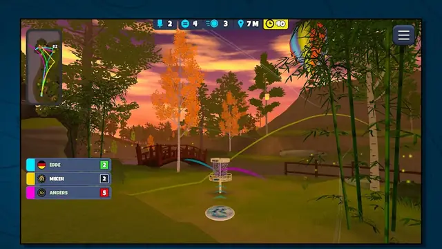 Πίστα του Disc Golf Valley σε φως ηλιοβασιλέματος